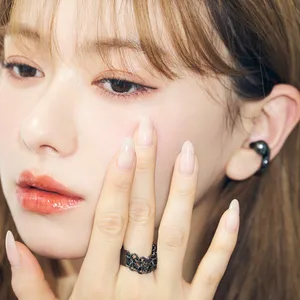 王道の純欲メイクにおすすめチーク HOWTO 山本舞香