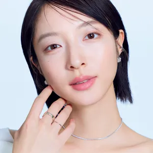 2026年春おすすめ新作パウダーハイライト　異なる質感のWパウダーで立体肌