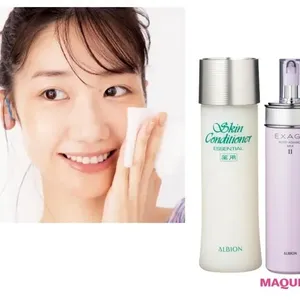 柏木由紀さんのモーニングルーティン_乳液で肌をほぐした後、化粧水をチャージ