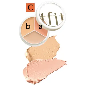 美肌にこだわる４人の「ベースメイクの全貌」大公開 PhotoGallery_1_77