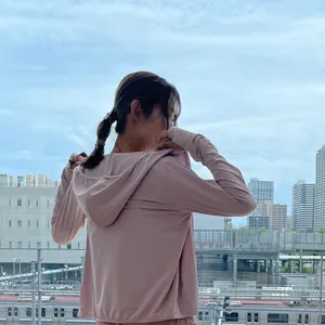 UNIQLO ユニクロ　UVカットパーカー　エアリズム