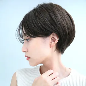 30代ツヤショートヘア写真