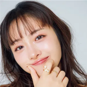 石原さとみさん 2026年春新色を使ったトレンドピンクメイク 