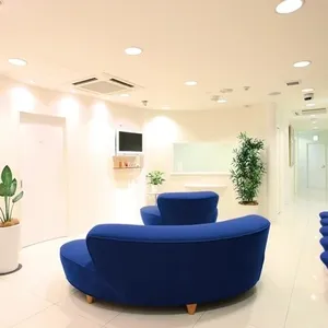 首まわりにポツポツできる「イボ」はどうすればいい？ 専門家が大人女子のお悩みに答えます！