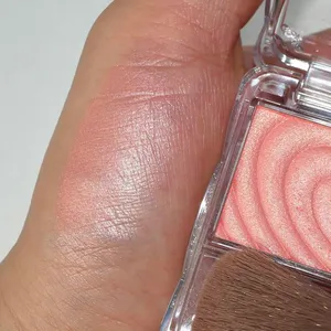 キャンメイク「パウダーチークス」  P03 チアフルピーチ