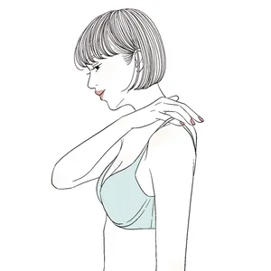 肩紐を後ろに送る