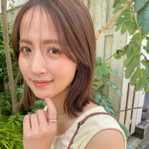 ボブ　ヘア　髪型　ヘアスタイル　大人　前髪あり