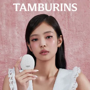 BLACKPINK ジェニー　TAMBURINS OSAKA HANKYU