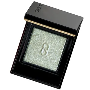 春新色でしたいトレンドメイク 与田祐希 SUQQU モノ ルック アイズ（ラスター） L-103