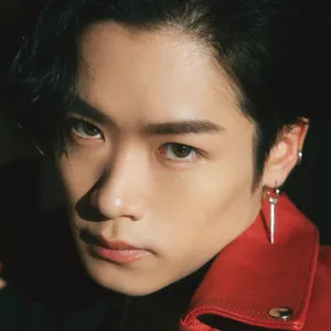 THE RAMPAGE 川村壱馬さんの愛用コスメ。本誌未掲載カットも特別公開！ GALLERY_1_14