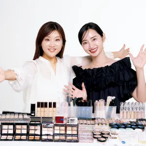 柳橋 唯さん×瀬戸麻実さん厳選！ 大人のコンシーラー実力検証 PhotoGallery_1_2