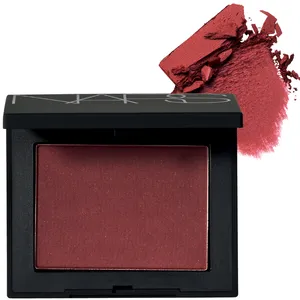 春新色でしたいトレンドメイク 与田祐希 NARS ブラッシュ N 961