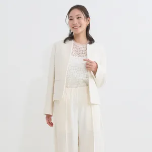 【卒入園式・卒入学式のカジュアルスーツスタイルに似合う髪型】セミロング編