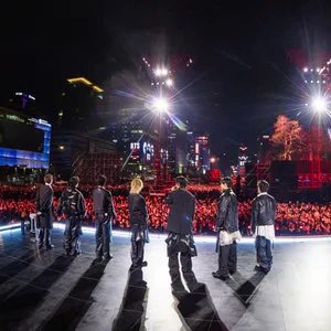 BTS 『BTS THE COMEBACK LIVE | ARIRANG』 ライブレポ Netflix 後ろ姿