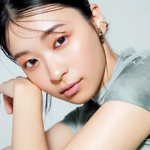 林 由香里が教える“美肌印象狙い”の春色アイレシピ PhotoGallery_1_5