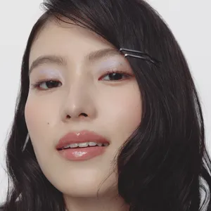 ユニクロ　UNIQLO　メンズニット　３DスフレヤーンVネックセーター　パープルラメ　メイク　やり方