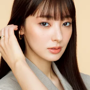 林 由香里が教える“美肌印象狙い”の春色アイレシピ PhotoGallery_1_9