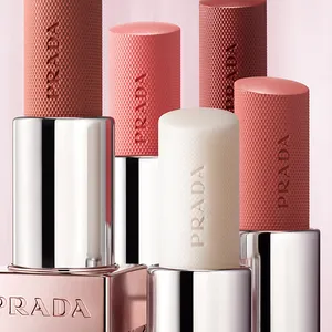 プラダ ライト グローイング リップバーム