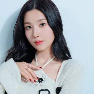 クォン・ウンビオフショット③