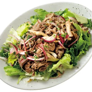 牛焼き肉のエスニックサラダ