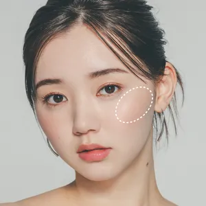 野江澤愛里　ディオールスキン フォーエヴァー　グロウ マキシマイザー　リキッドハイライト 