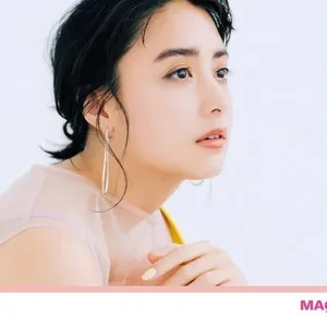 山本美月×AYA。くすみカラフルな春色マジックで端正な洒落顔に変身！