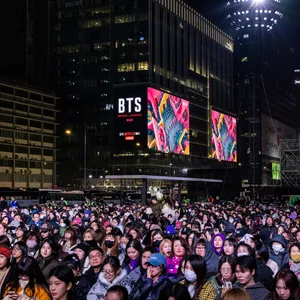 BTS 『BTS THE COMEBACK LIVE | ARIRANG』 ライブレポ Netflix 光化門広場