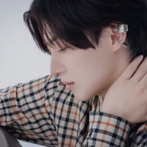 西山智樹　timelesz project タイプロ TAG SEARCH　横顔　バストアップ