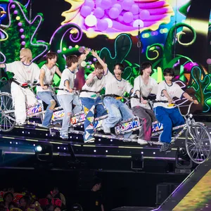 マキア　なにわ男子 LIVE TOUR 2025 'BON BON VOYAGE'　演出