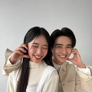 藤岡真威人　天翔天音　ハートポーズ　笑顔