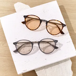 ユニクロ UVカットレンズ　