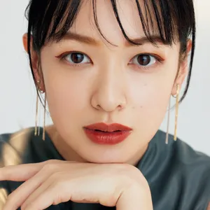 プチプラ　河北裕介　メイク　アイライン　シック　夏顔　赤メイク　