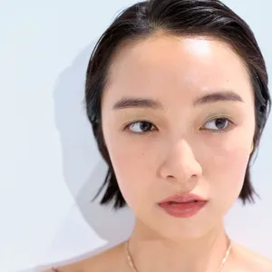 【奥二重メイク】トレンドアイシャドウを使ったメイクのやり方 GALLERY_1_9