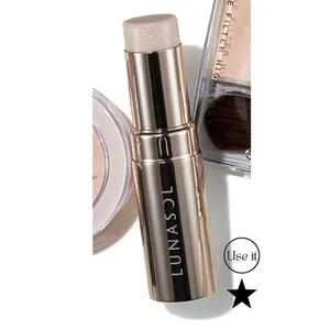 くぼみ・くすみをカバーするおすすめハイライト ルナソル ラディアントスティックN 02