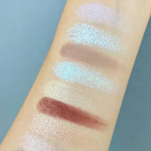 シュウ ウエムラ クポ！ クリスタル パレットのスウォッチ