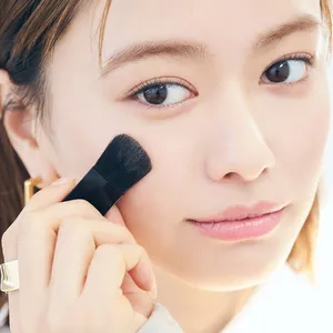 ヌーディな白湯メイクにおすすめチーク HOWTO 山本舞香