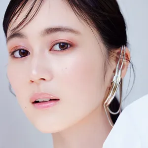 生田絵梨花　ピンク　北原果流　可愛い　ピンクメイク　夏　新色　2022