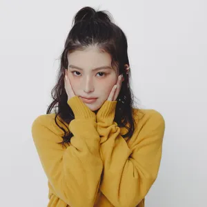 ユニクロ　UNIQLO　メンズニット　ラムクルーネックセーター　ワントーンメイク