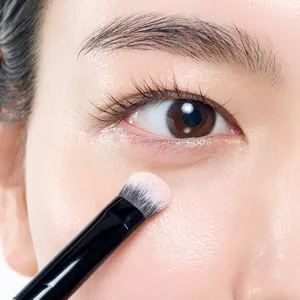 くまカバー パウダリーファンデorパウダーで整える