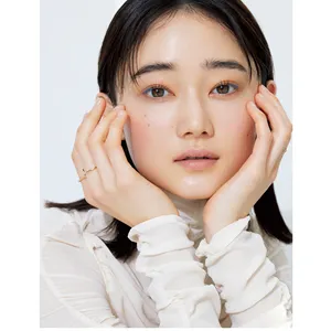 トレンド感を一気に高める寒暖色MIX