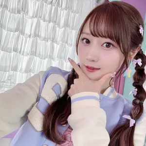 マキア 声優・小倉唯の＃ゆいびゅーてぃ 茶髪