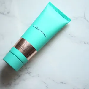 プレゼントにおすすめのハンドクリーム ティファニー ローズゴールド ハンドクリーム
