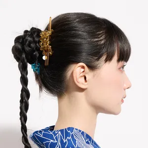 浴衣ヘアアレンジ ロング 編みおろし 左サイド