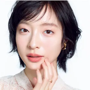 2026年春おすすめ新作スティックハイライト　線塗りで発光肌