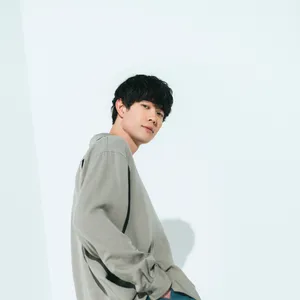 【宮沢氷魚さんインタビュー】透明感を保つ美容のこだわり、美しいと感じる人、〝瞳で語る〟演技法とは？ GALLERY_1_3