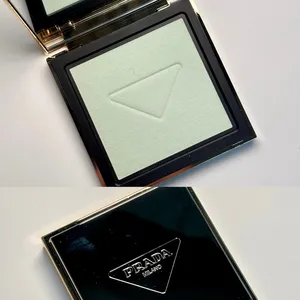 プラダ リセット セッティング パウダー