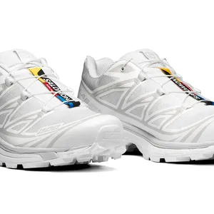 マキア　山本舞香　ヘルシー美活　美活　スニーカー　靴　ウォーキング　散歩　Salomon