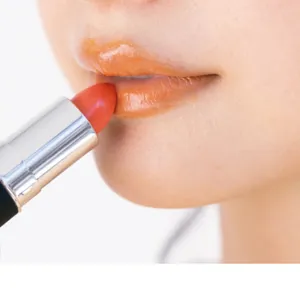 3 2色使いで立体感アップ