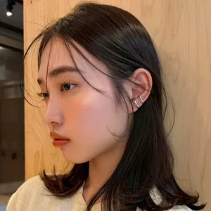 髪型　ミディアムレイヤー　ミディアムヘア　2wayバング