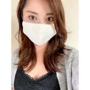 【夏のおすすめマスクメイク】盛り過ぎずヘルシーに見えるナチュラル仕上げが正解！_1